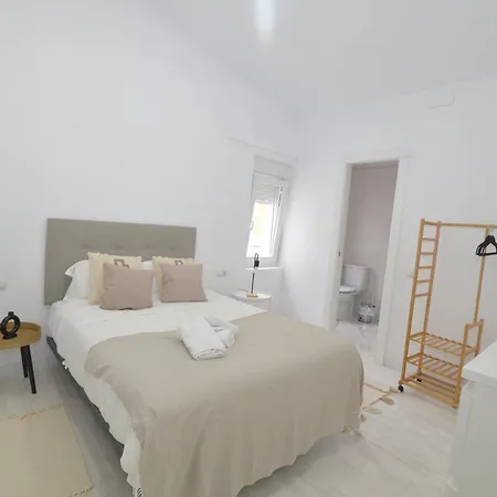 El De San Cisneros By Just-room Apartment