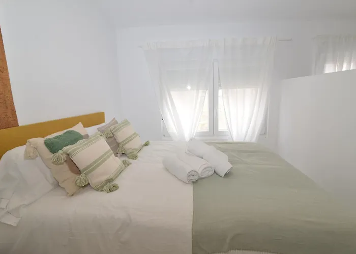 El De San Cisneros By Just-room * 桑坦德